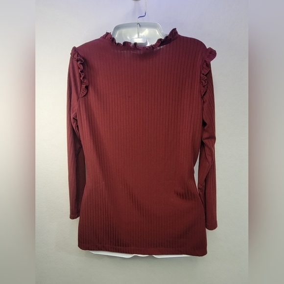 Hayden Los Angeles Women's size Medium Long Sleeve Ribbed Knit Ruffle Top - Picture 4 of 8
